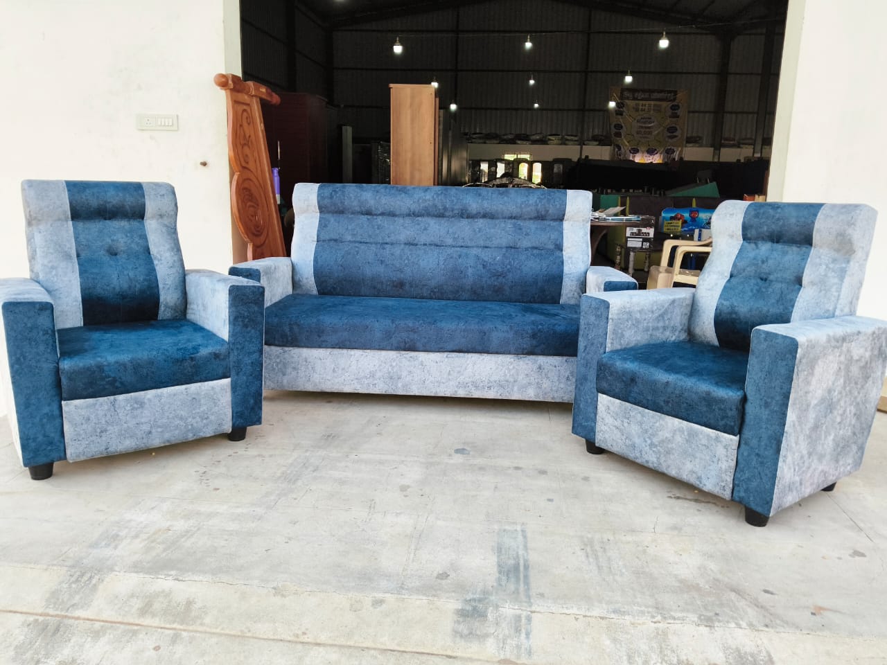 3+1+1 KUSHION SOFA